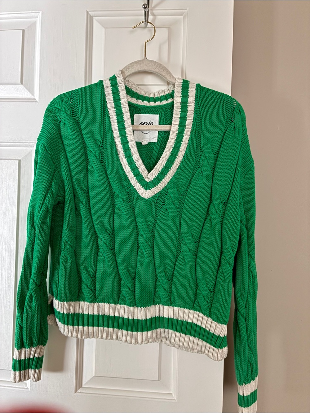 Aerie Green Cable-Knit V-Neck over sized Sweater with Cream Stripe Trim Sz XS